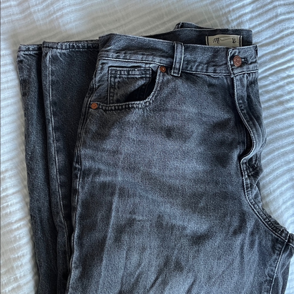 Madewell gray Superwide-leg jeans. Size 29